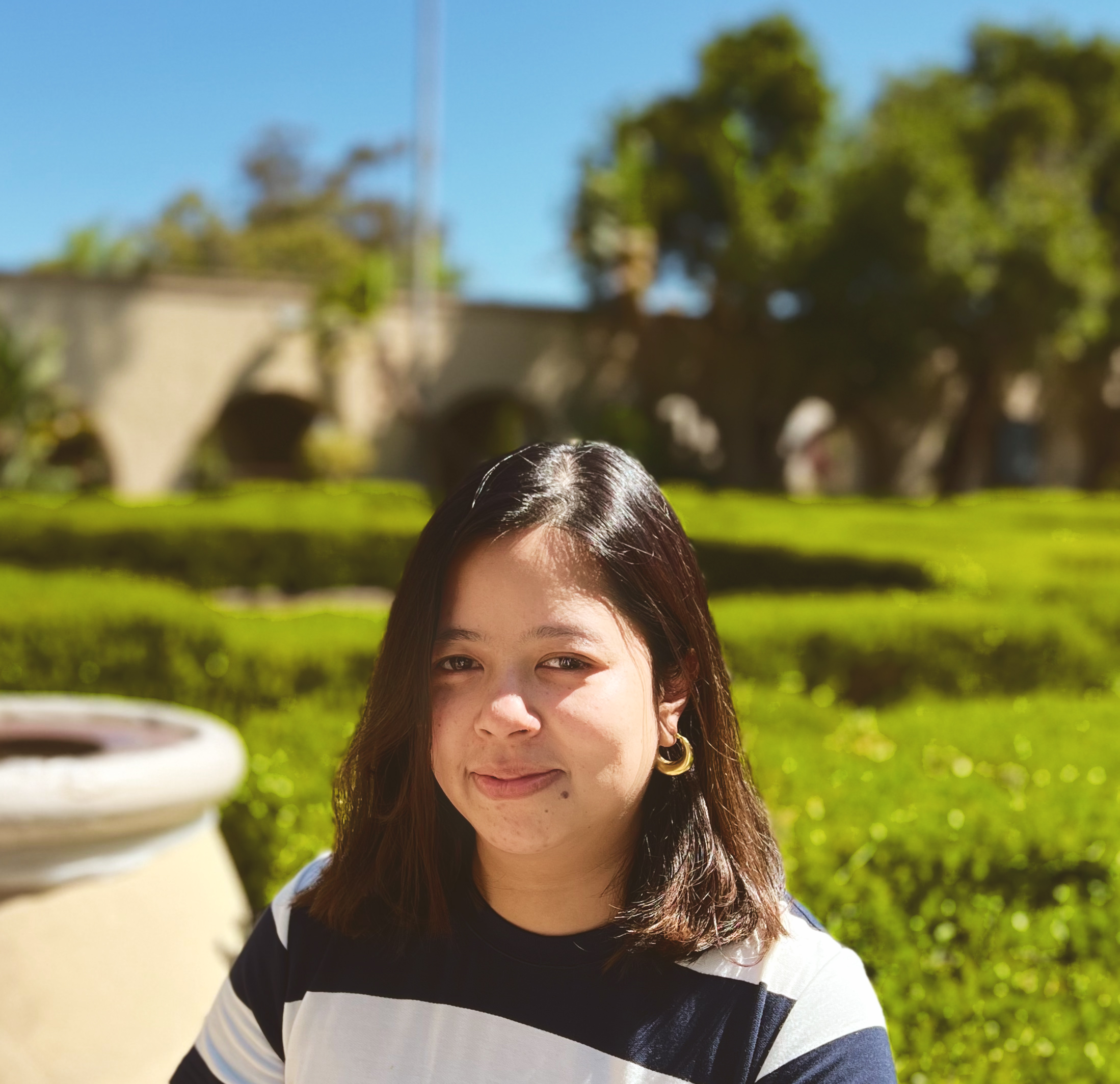 Louisa Suting, Ph.D.
I am a post-doctoral fellow. My research focuses on how brain networks reorganize to support language recovery in people with post-stroke aphasia, using resting-state fMRI, graph theory, and natural language processing. I am passionate about bridging research and clinical practice to improve communication outcomes and quality of life for individuals with aphasia.
